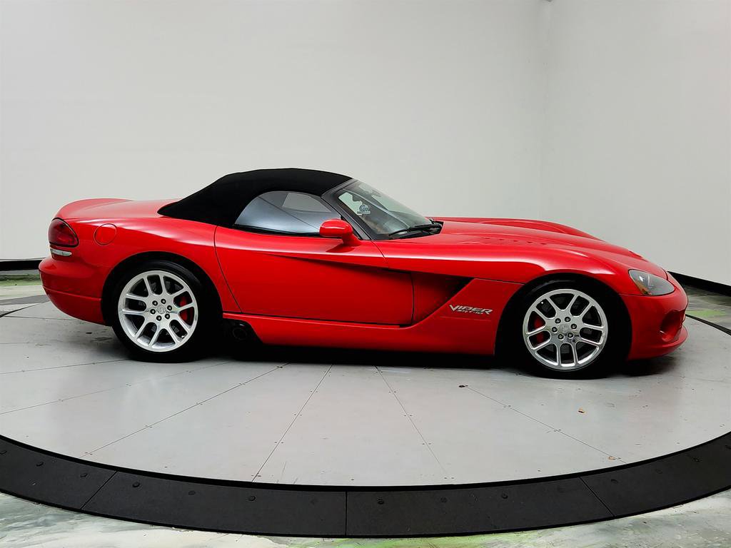 Used 2005 Dodge Viper SRT-10 image 4