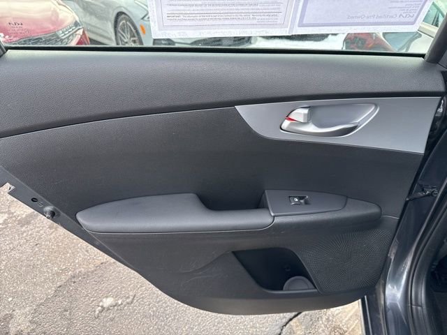 Used 2023 Kia Forte LXS w/ LXS Technology Package image 38