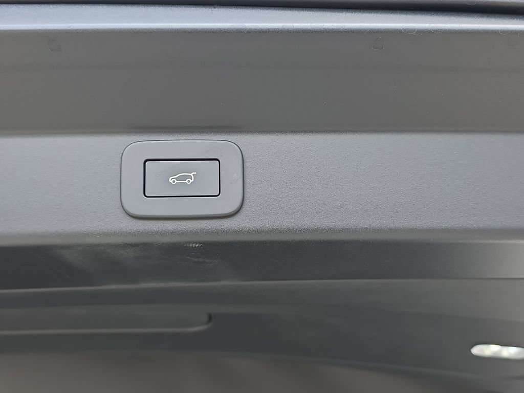 New 2026 Land Rover Range Rover Sport Dynamic SE AWD/4WD image 13