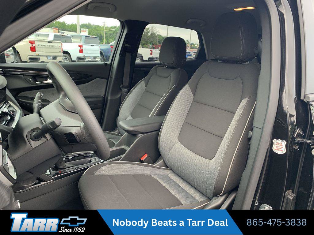 Used 2025 Chevrolet TrailBlazer LT AWD/4WD image 13