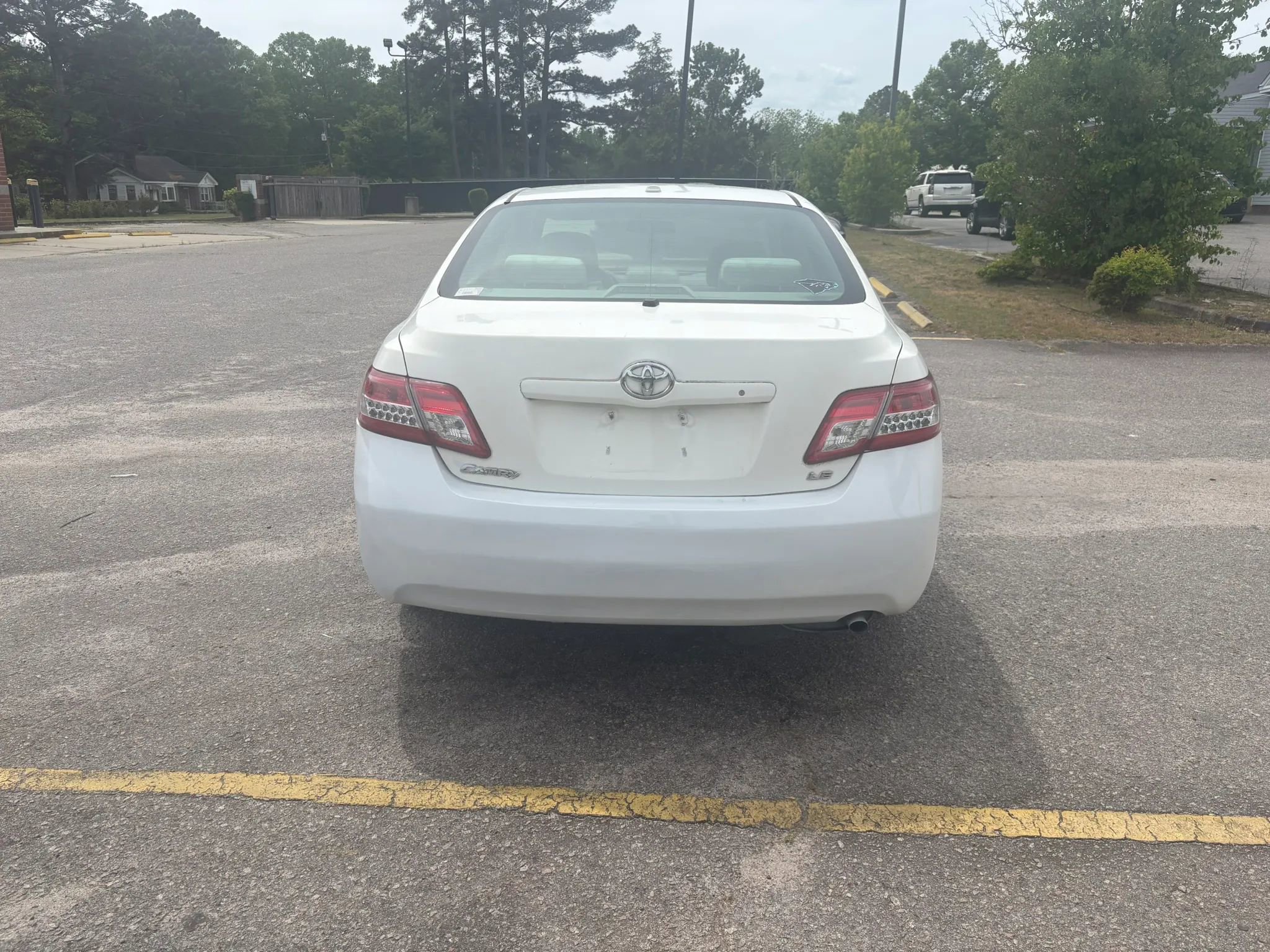 Used 2011 Toyota Camry LE w/ LE Extra-Value Pkg image 6