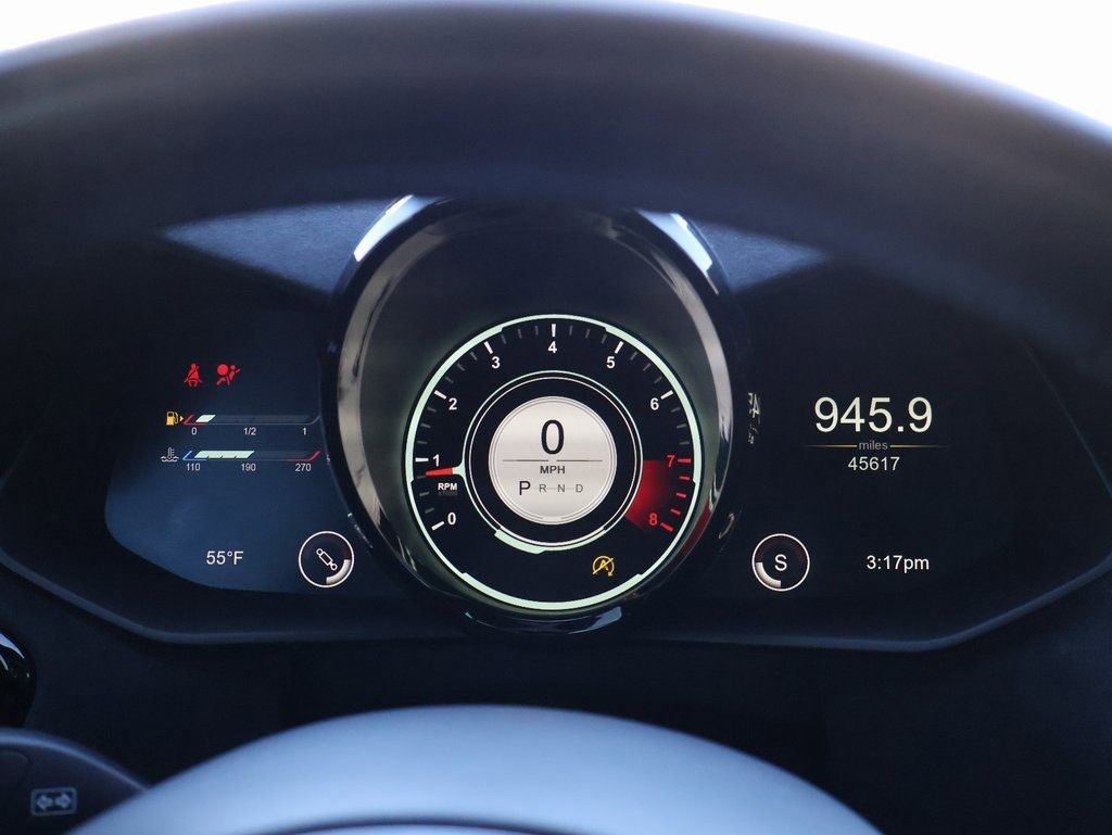 Used 2020 Aston Martin V8 Vantage Coupe image 26