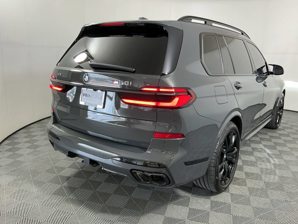 Certified 2025 BMW X7 M60i AWD/4WD image 5