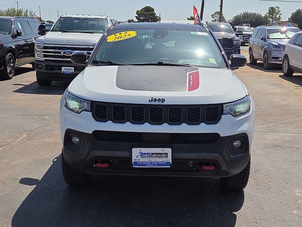 Used 2025 Jeep Compass Trailhawk AWD/4WD image 8