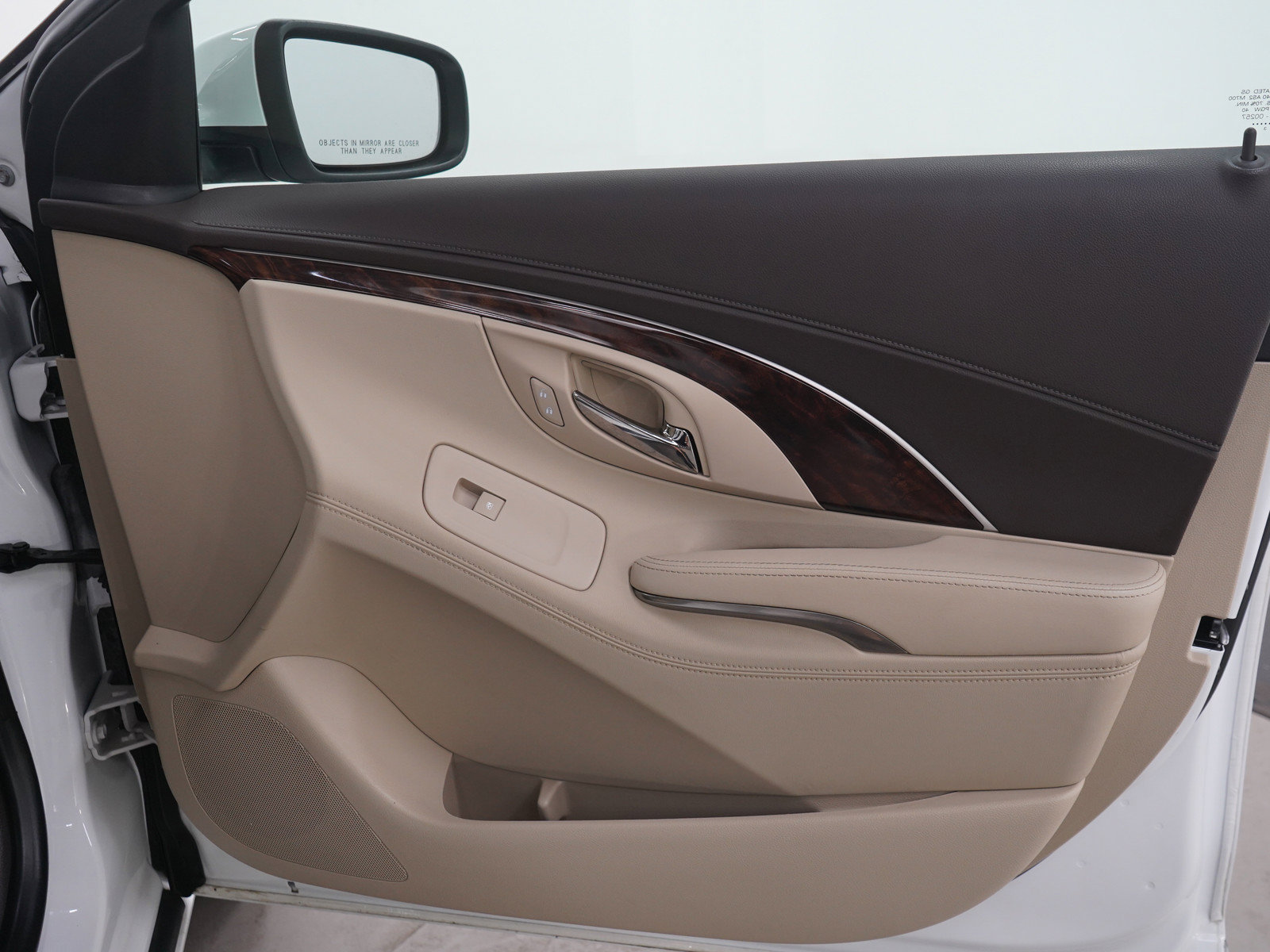 Used 2014 Buick LaCrosse Leather FWD image 9