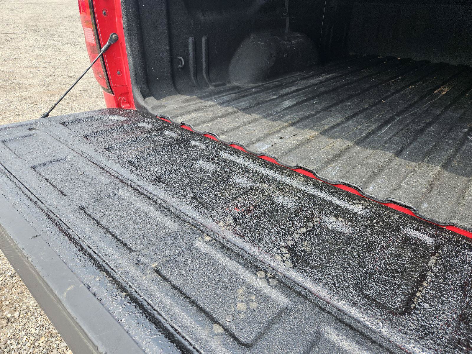 Used 2017 Chevrolet Silverado 1500 LT AWD/4WD image 10