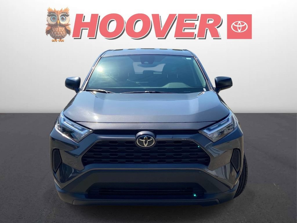 Used 2025 Toyota RAV4 LE AWD/4WD image 5