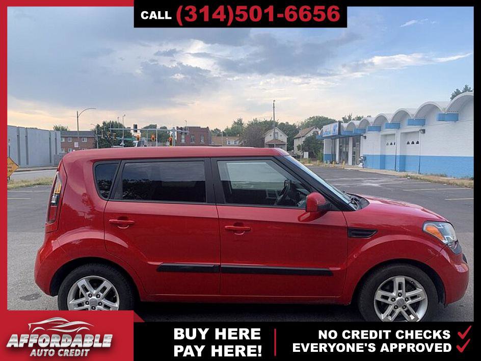 Used 2011 Kia Soul + image 6