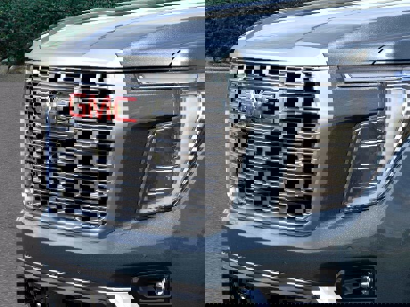 New 2026 GMC Yukon Denali w/ Sun & Power Step Package image 14