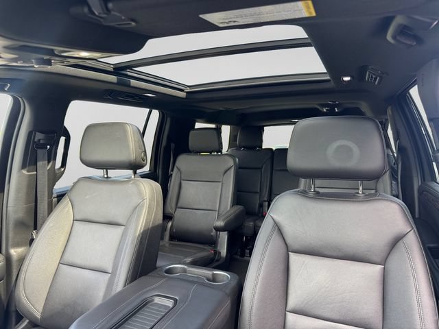 Certified 2022 Chevrolet Suburban Z71 w/ Luxury Package AWD/4WD image 22