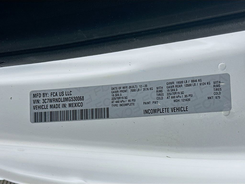 Used 2021 RAM 5500 Tradesman image 33