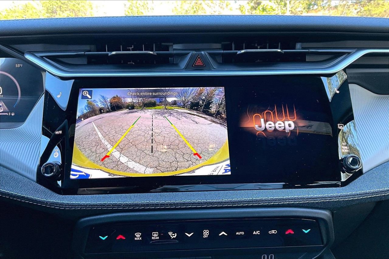 New 2026 Jeep Cherokee Laredo image 13