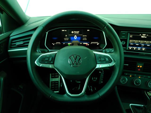 Used 2024 Volkswagen Jetta Sport image 27