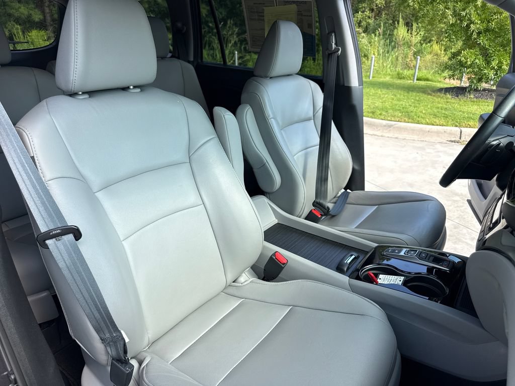 Used 2019 Honda Pilot Touring image 35