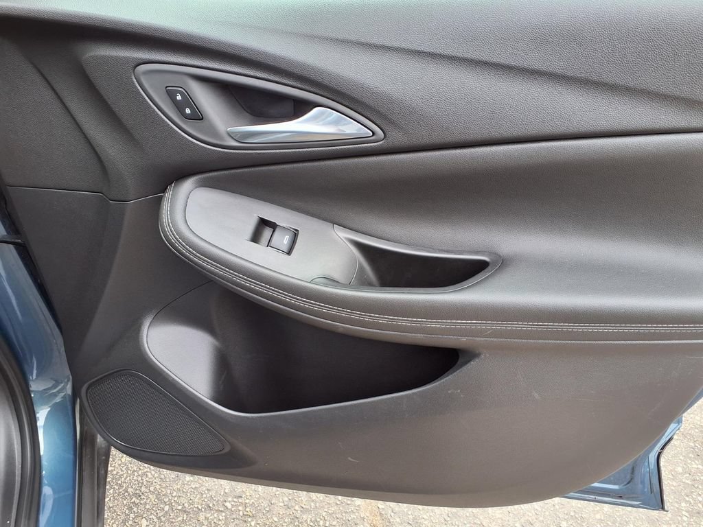 Used 2024 Buick Encore GX Preferred FWD image 23