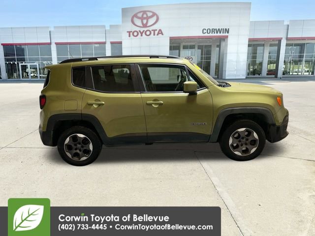 Used 2015 Jeep Renegade Latitude image 9