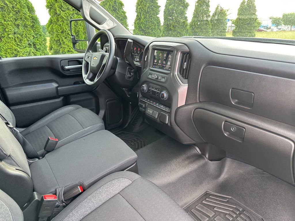 Used 2025 Chevrolet Silverado 2500 Custom w/ Custom Value Package AWD/4WD image 32