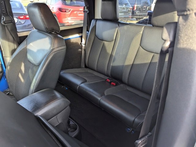 Used 2016 Jeep Wrangler Sahara image 18