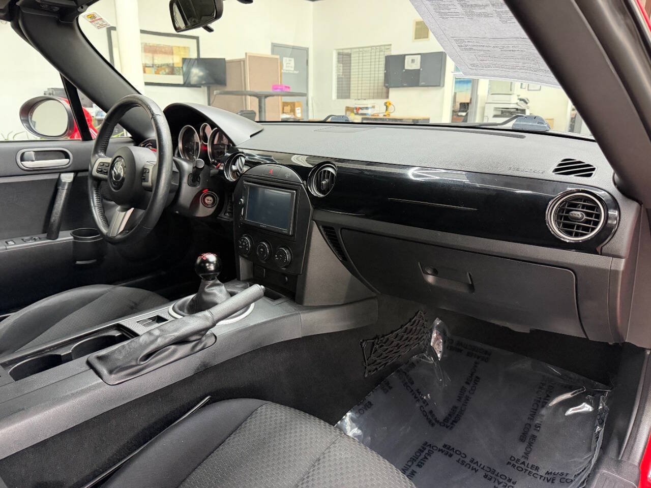 Used 2007 MAZDA MX-5 Miata Touring RWD image 14