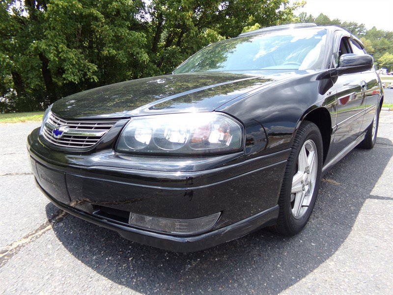 Used 2004 Chevrolet Impala SS w/ Preferred Equipment Group FWD image 2
