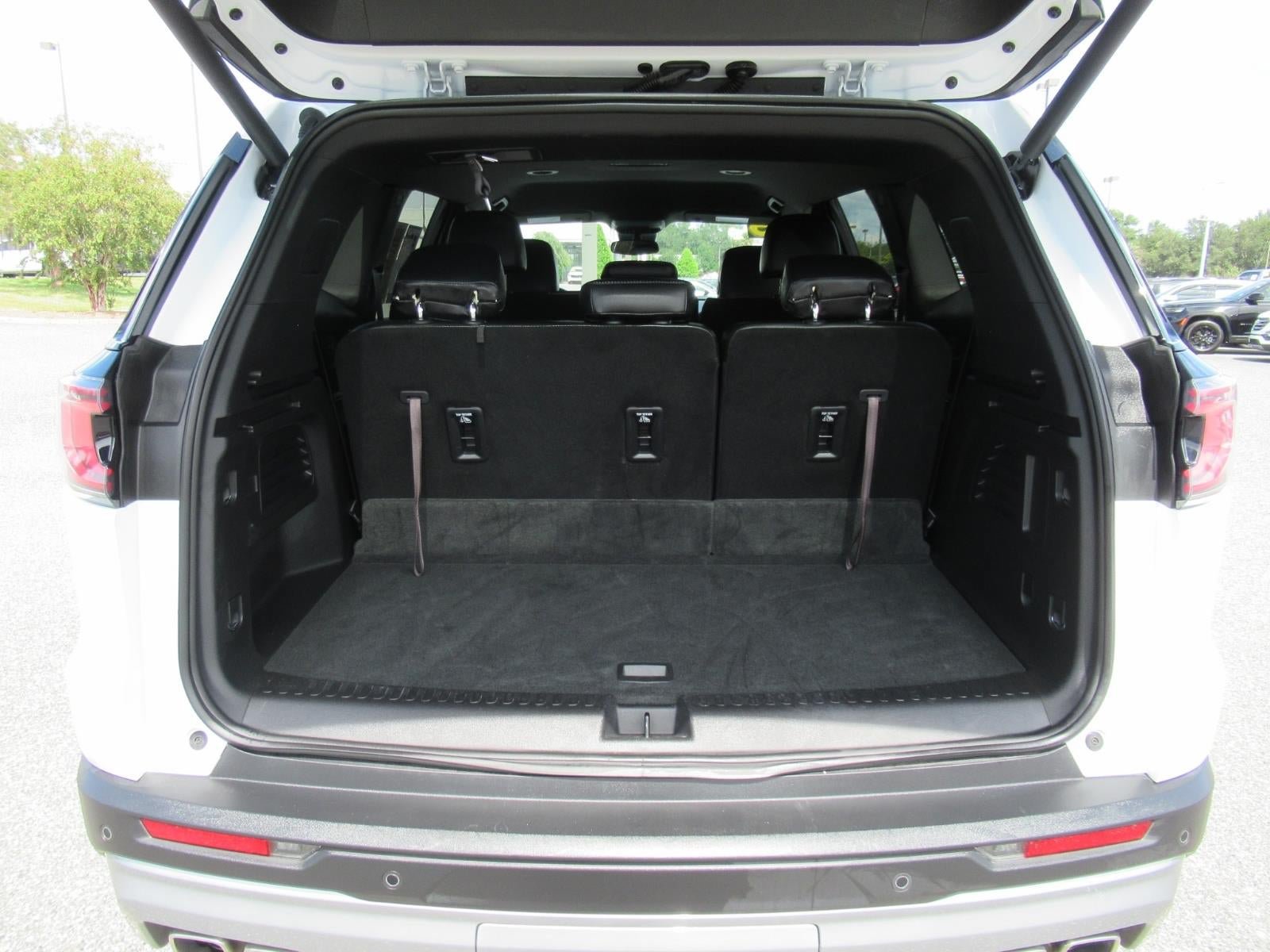 Used 2025 GMC Acadia Elevation FWD image 37