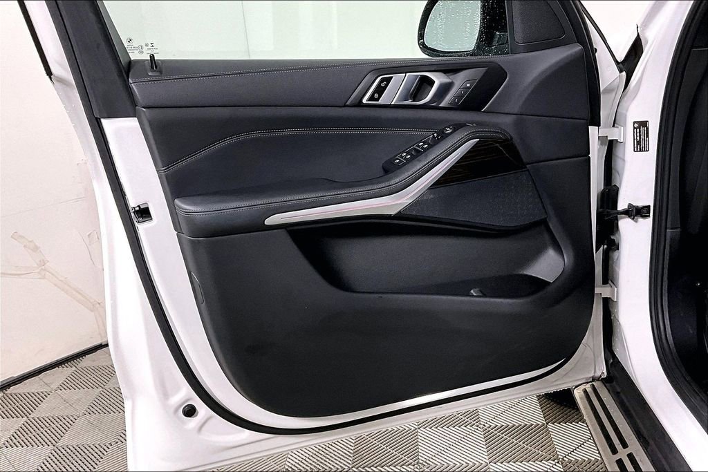 Used 2023 BMW X5 xDrive40i image 23