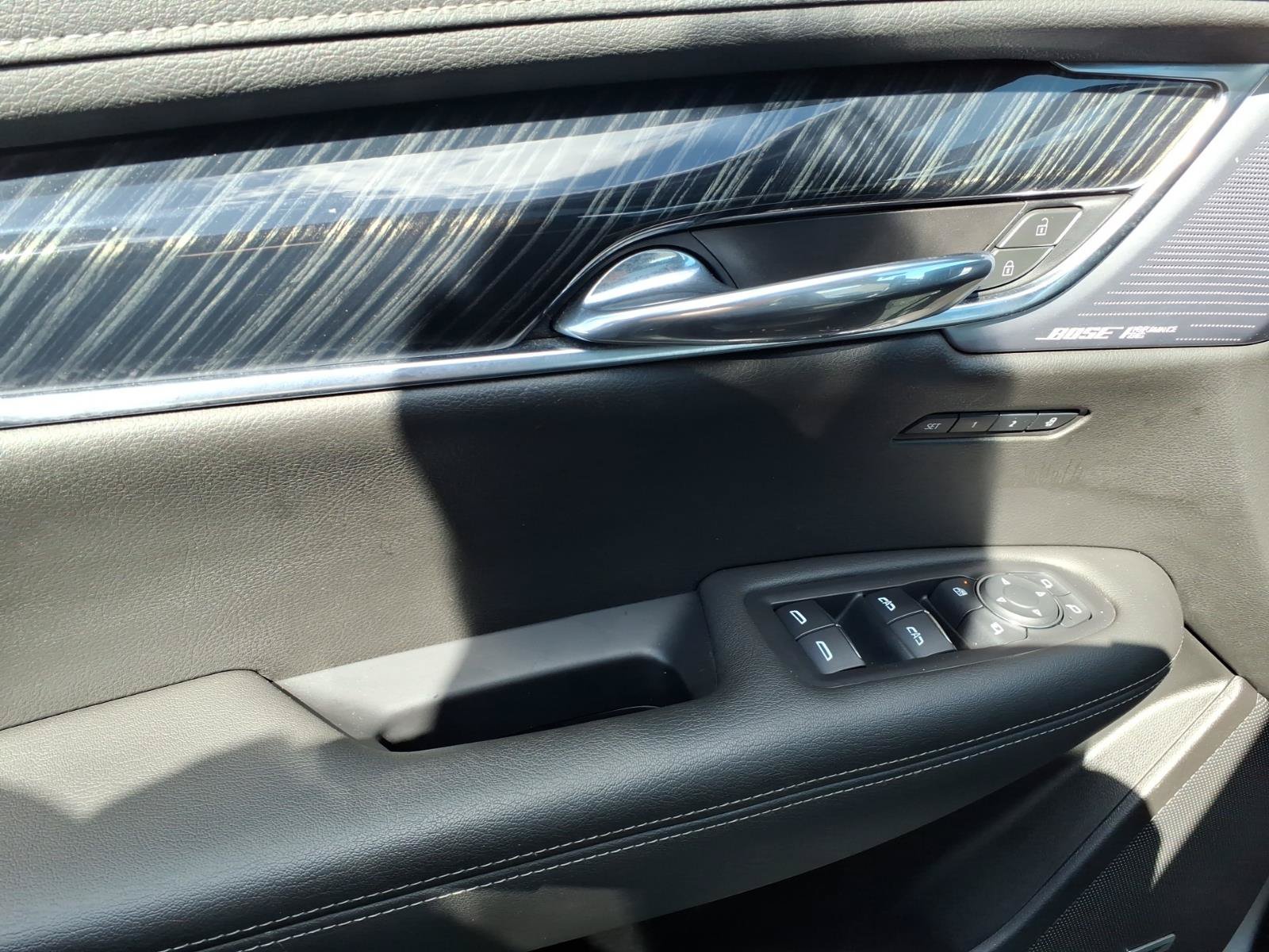 Certified 2023 Cadillac XT6 Premium Luxury AWD/4WD image 20