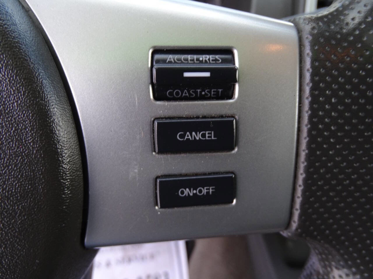 Used 2013 Nissan Frontier SV image 14