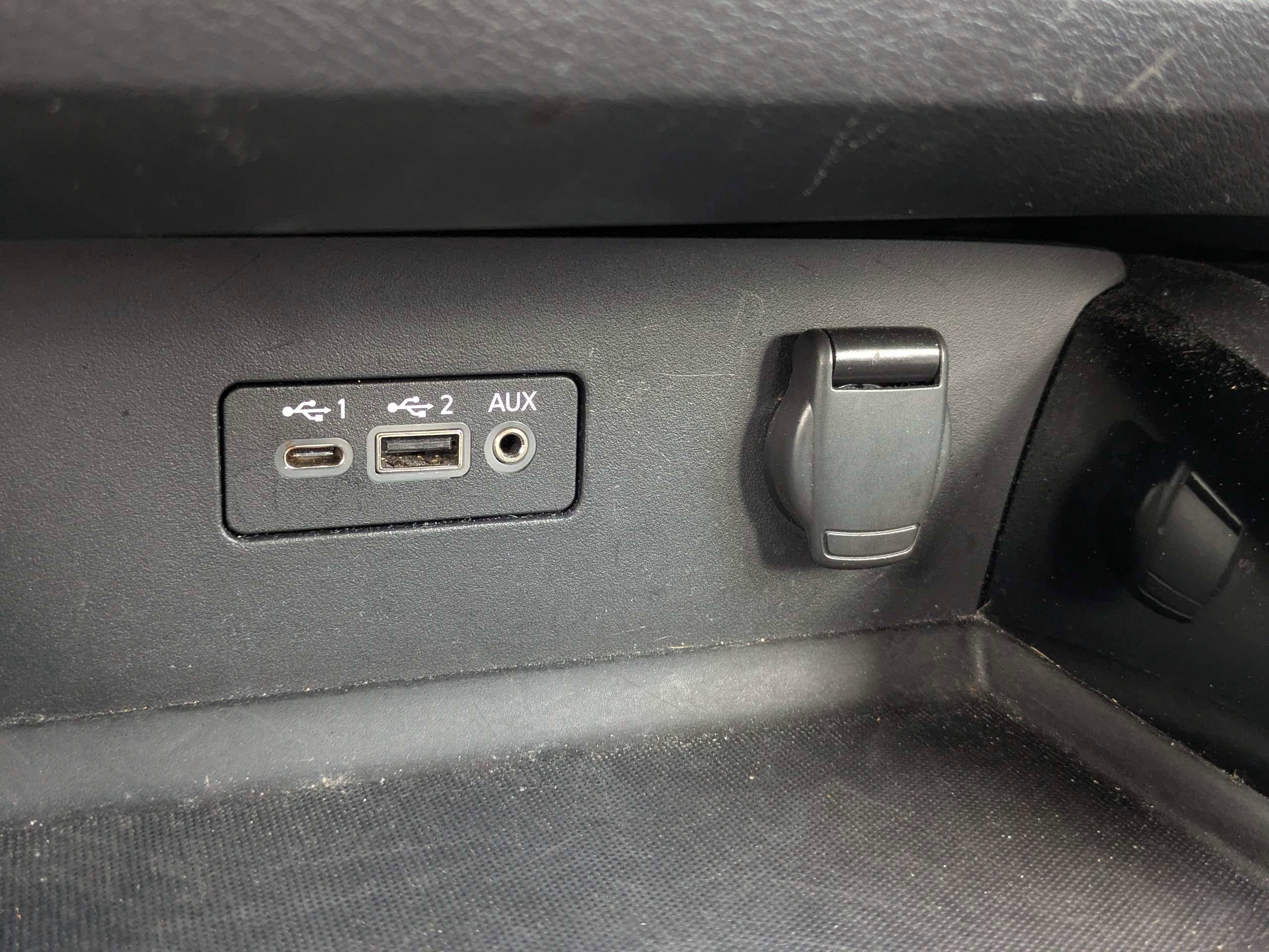 Used 2021 Nissan Altima 2.5 SV w/ SV Premium Package image 34