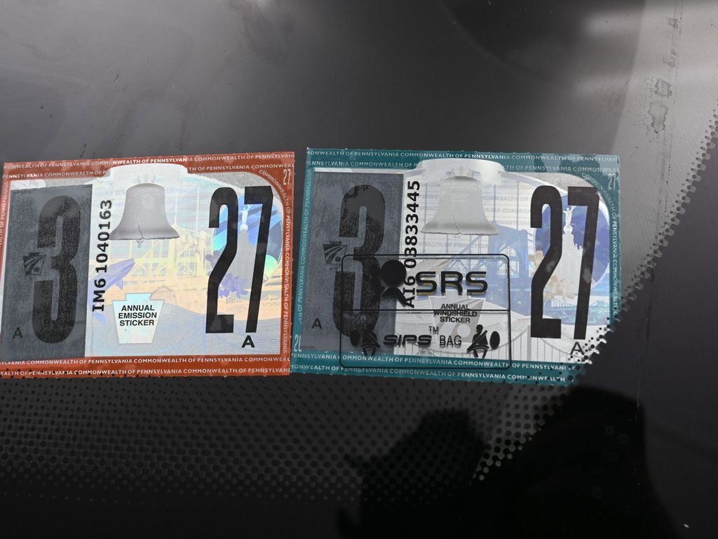 Used 2021 Volvo XC90 T8 Inscription w/ Protection Package Premier image 9