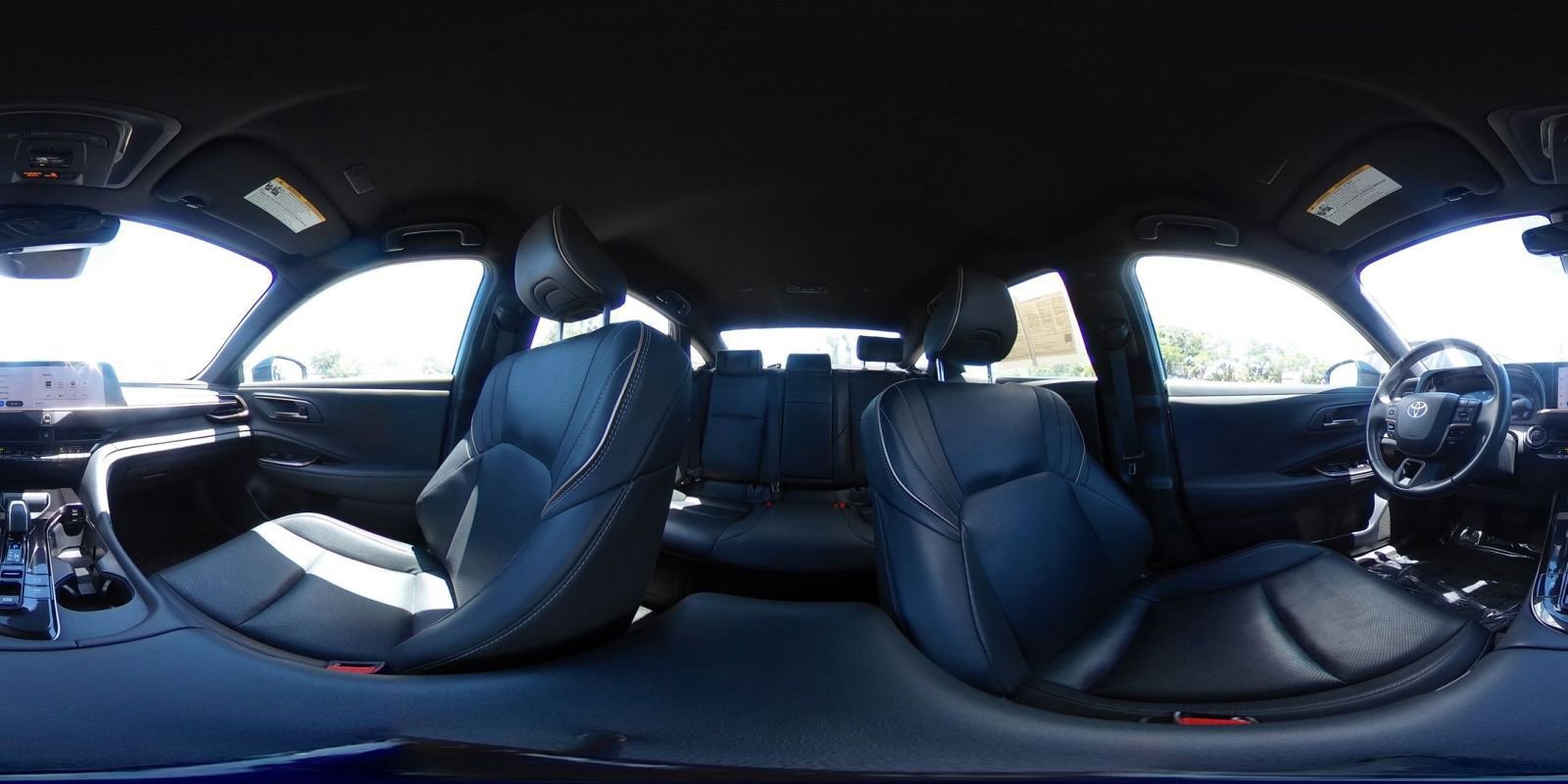 Used 2025 Toyota Crown AWD/4WD image 43