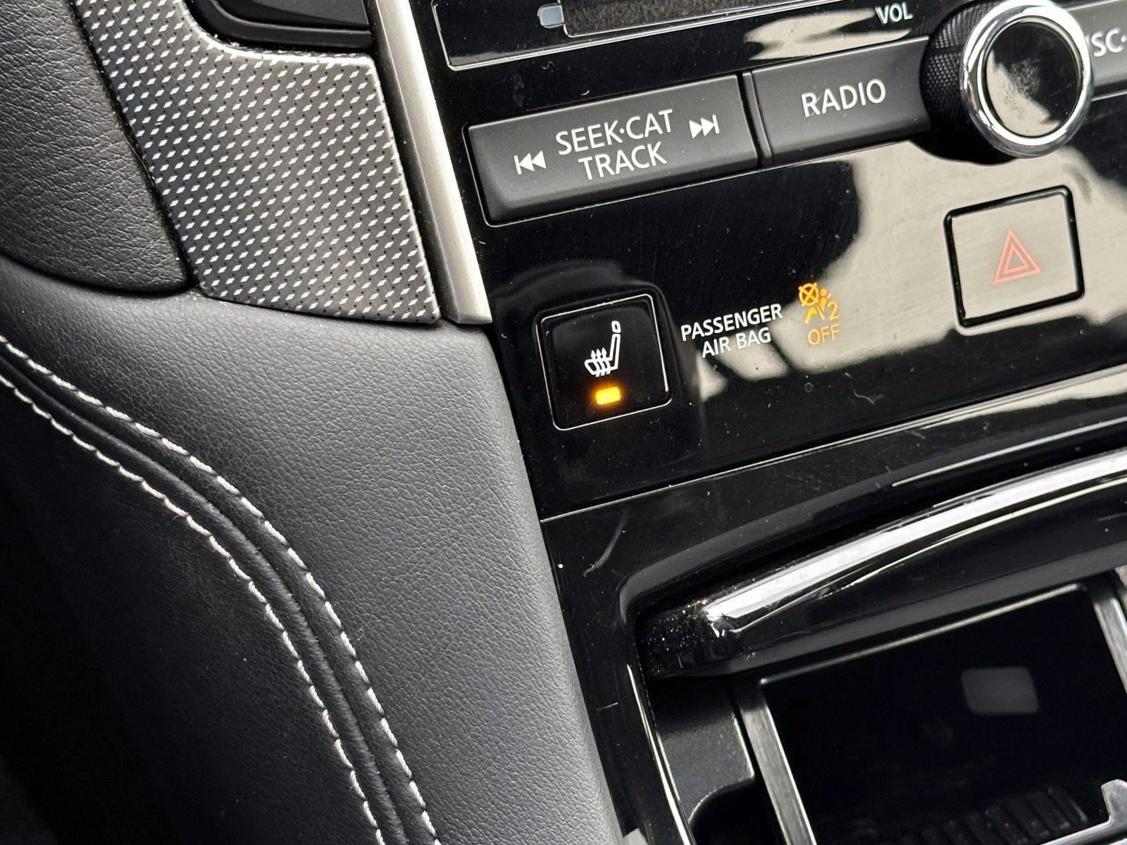 Used 2015 INFINITI Q50 Premium image 25