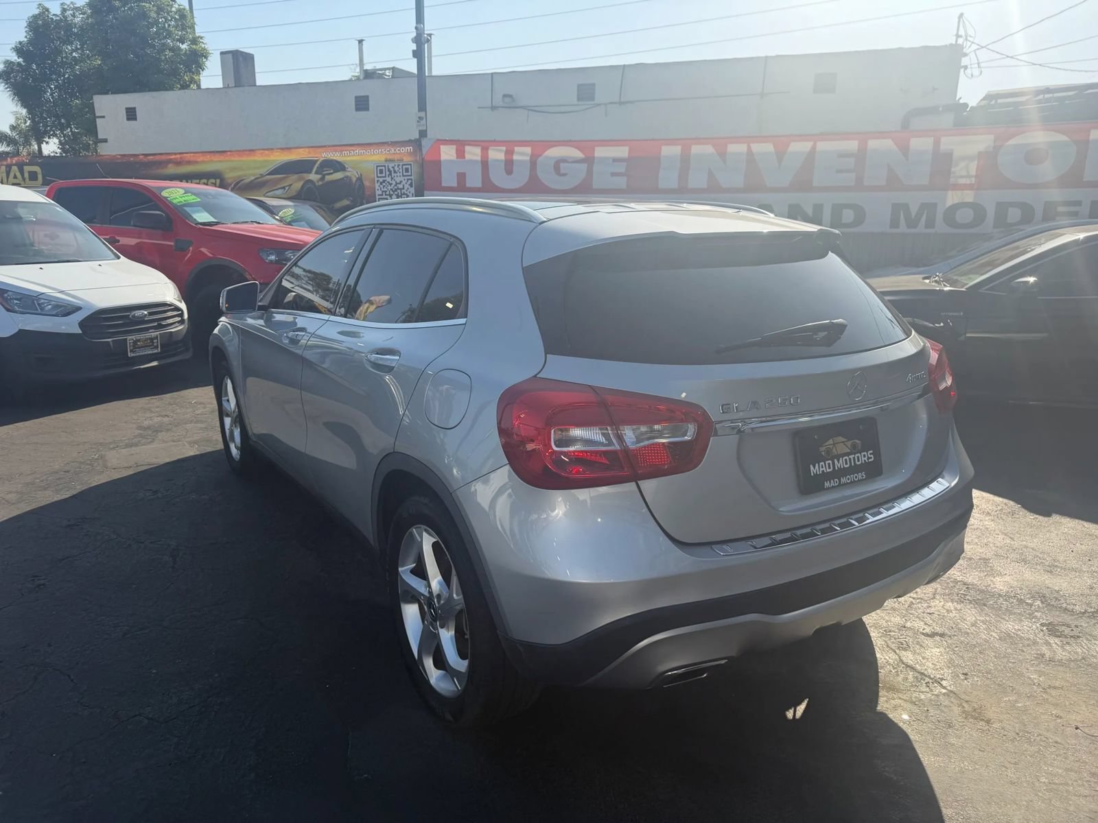 Used 2018 Mercedes-Benz GLA 250 4MATIC w/ Premium Package image 4
