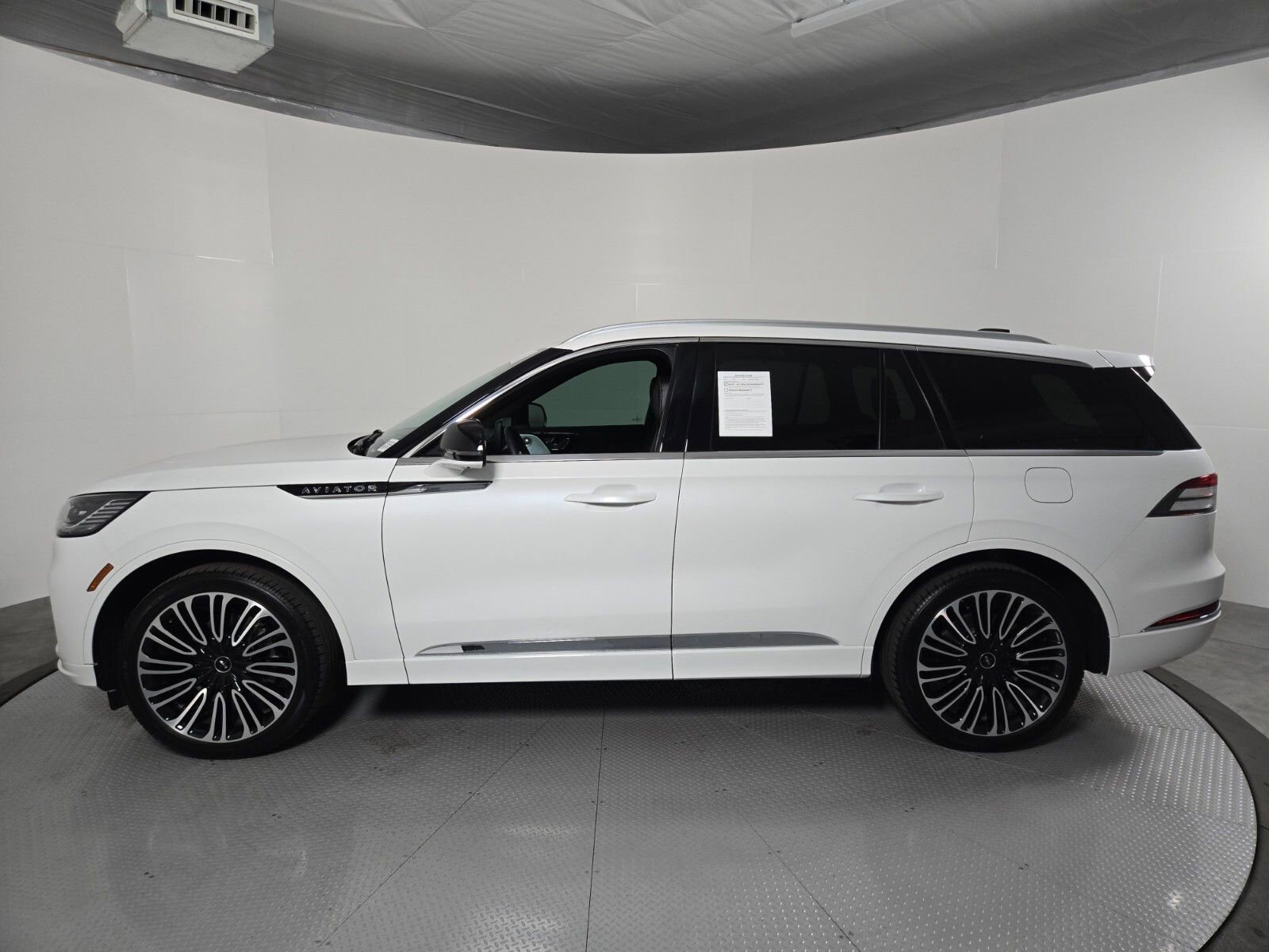 Certified 2025 Lincoln Aviator Black Label image 7