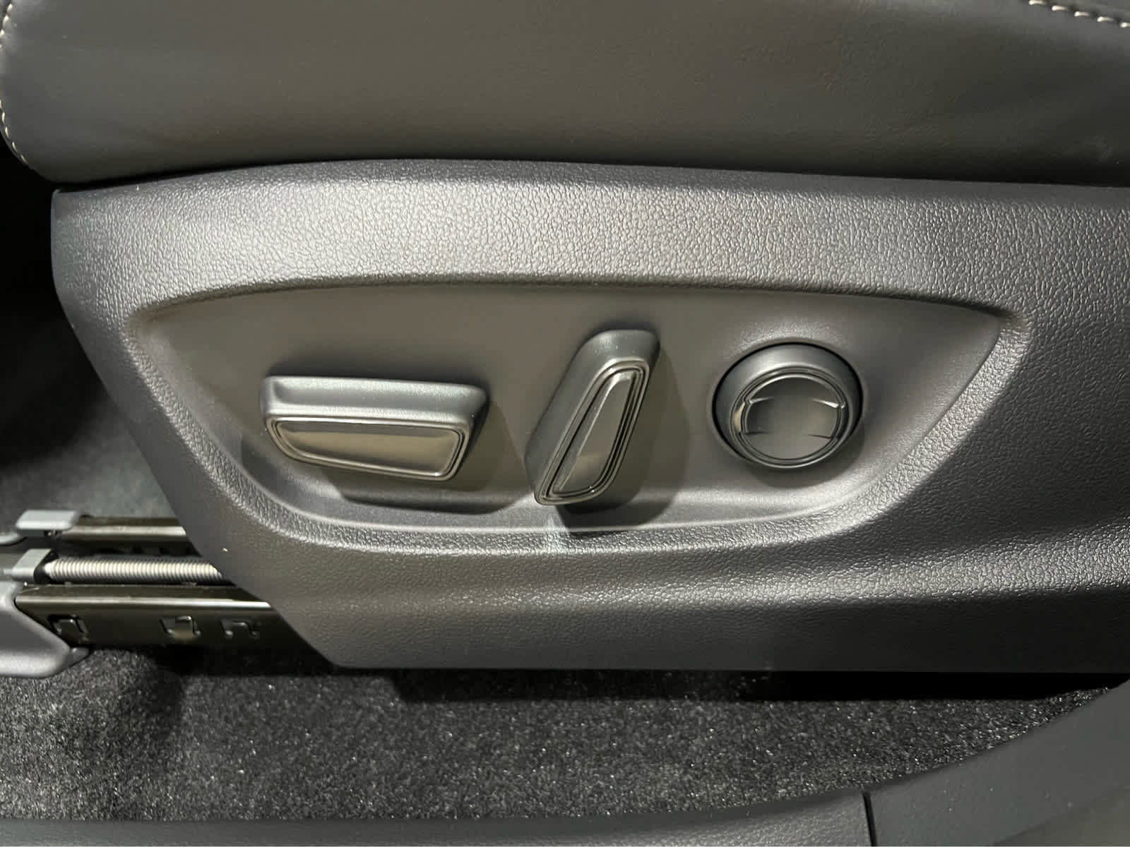 New 2026 Toyota Crown Nightshade image 15