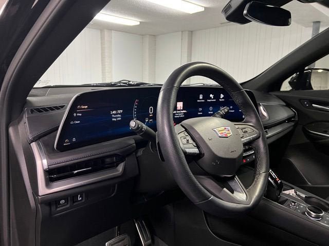 Used 2025 Cadillac XT4 Sport AWD/4WD image 14
