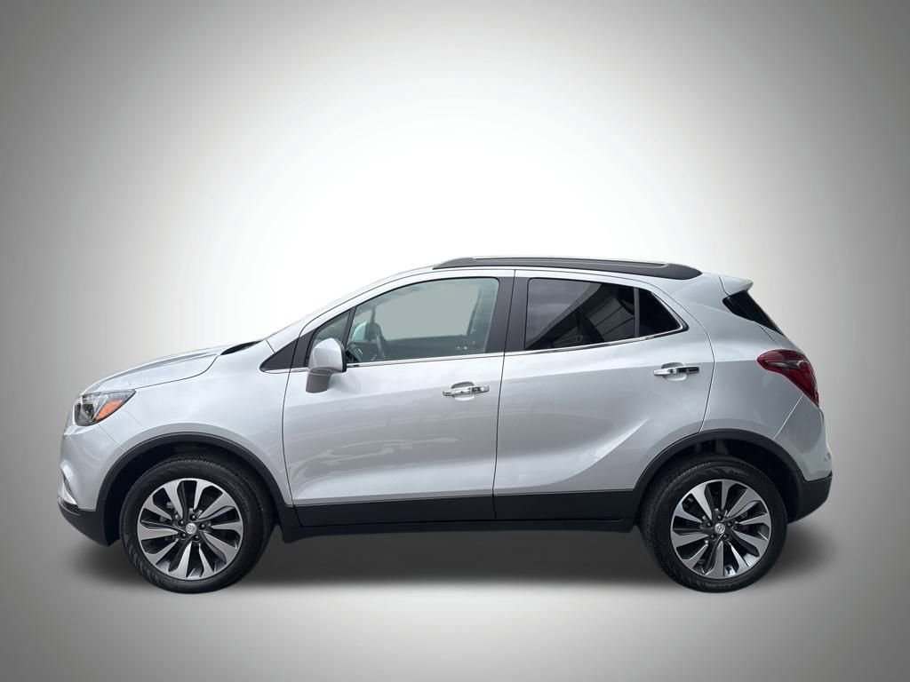 Used 2022 Buick Encore Preferred w/ Safety Package image 2