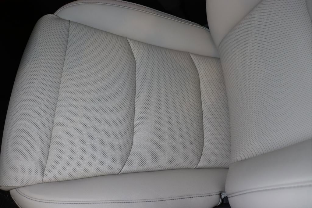 New 2026 Genesis GV70 2.5T Select image 11