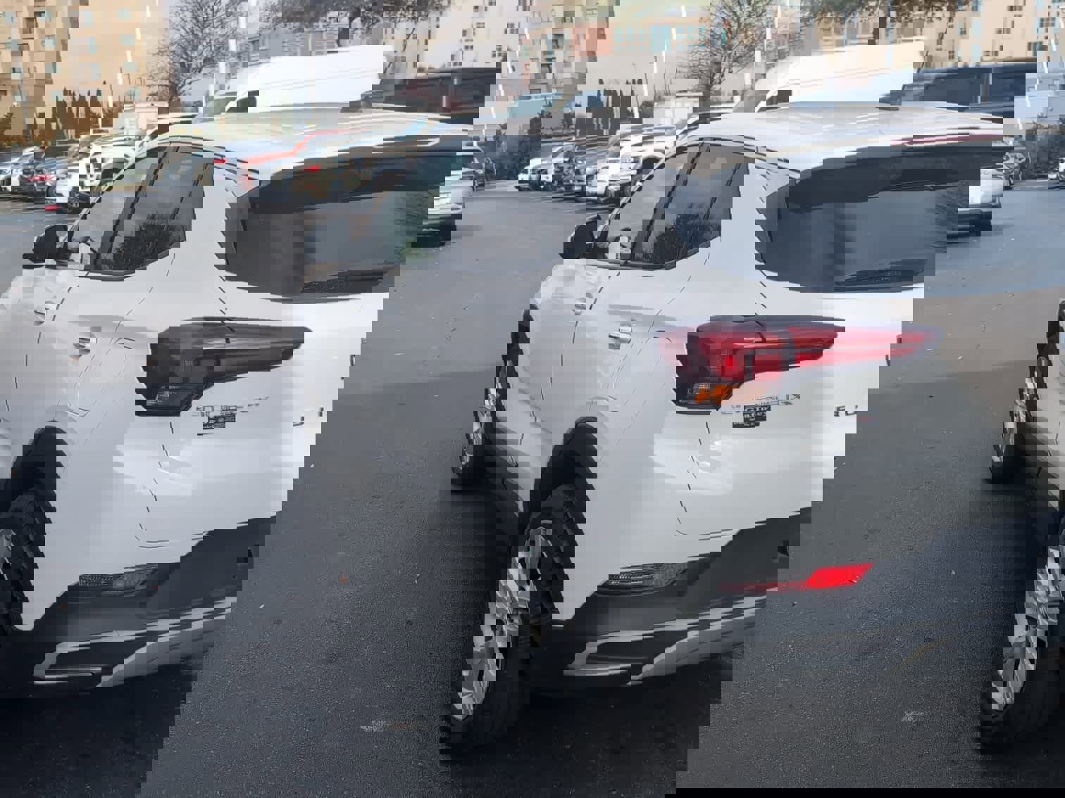 Used 2024 Buick Encore GX Preferred image 7