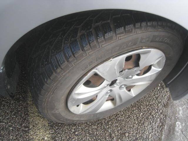 Used 2016 Hyundai Elantra SE FWD image 24