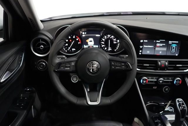 Used 2020 Alfa Romeo Giulia AWD w/ Cold Weather Package image 12