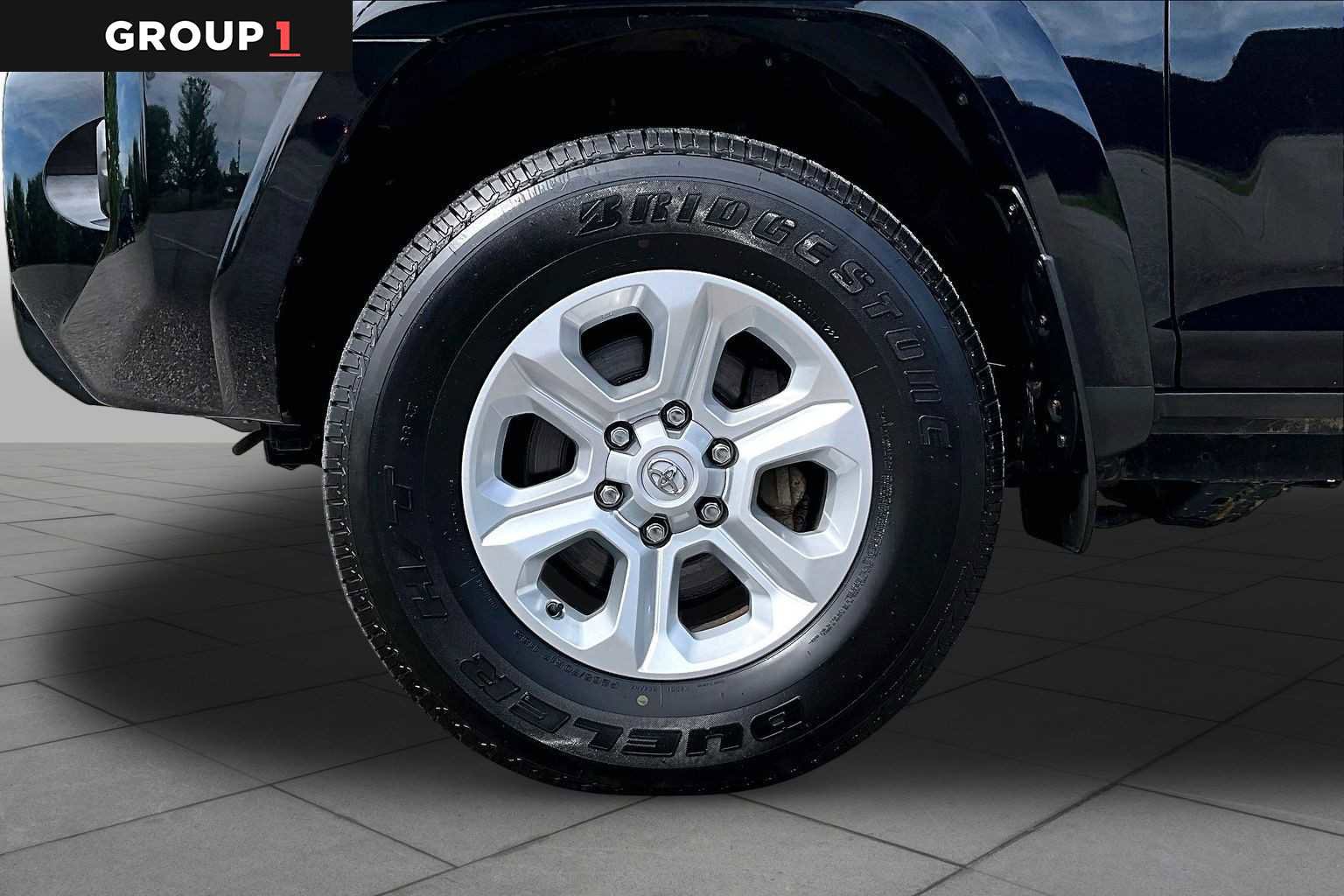 Used 2024 Toyota 4Runner SR5 AWD/4WD image 11