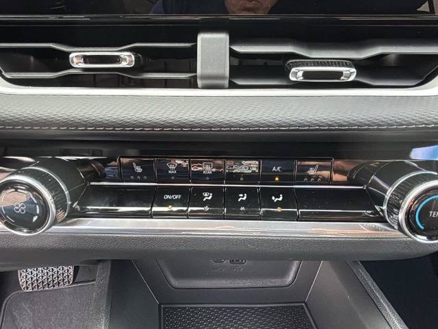 New 2027 Chevrolet Equinox LT AWD/4WD image 19