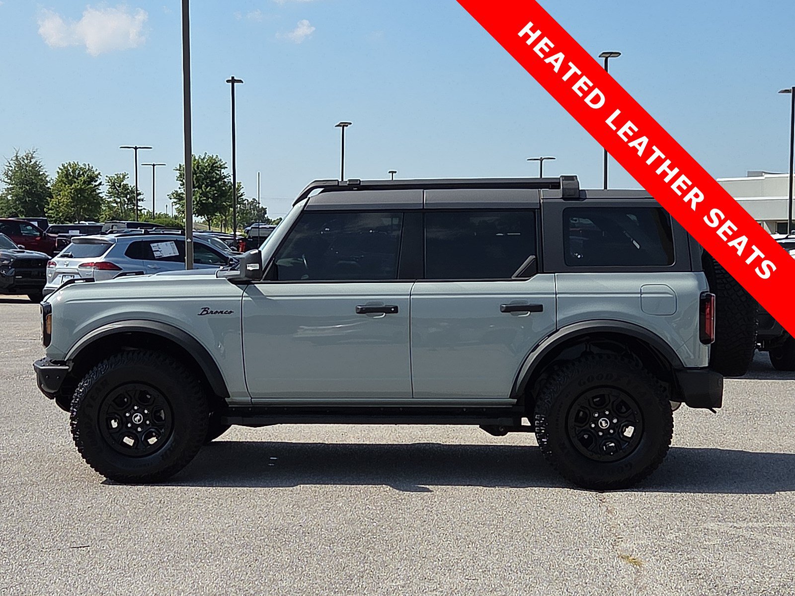 Used 2024 Ford Bronco Wildtrak AWD/4WD image 3