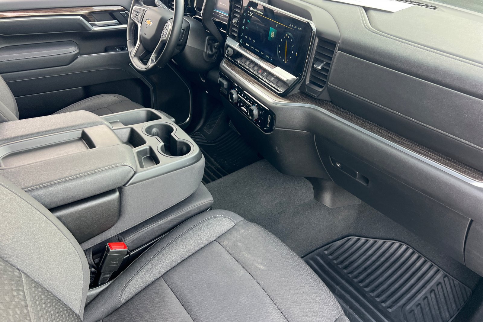 Used 2025 Chevrolet Silverado 2500 LT w/ Convenience Package AWD/4WD image 12