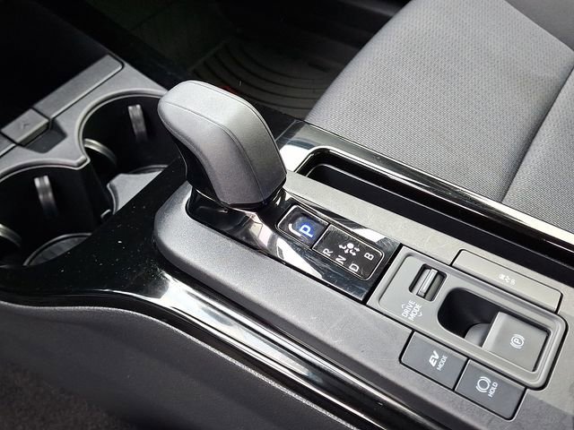 Used 2024 Toyota Prius LE image 17