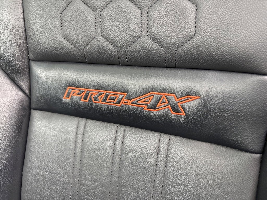 Used 2023 Nissan Frontier PRO-4X w/ Pro-4X Premium Package image 3