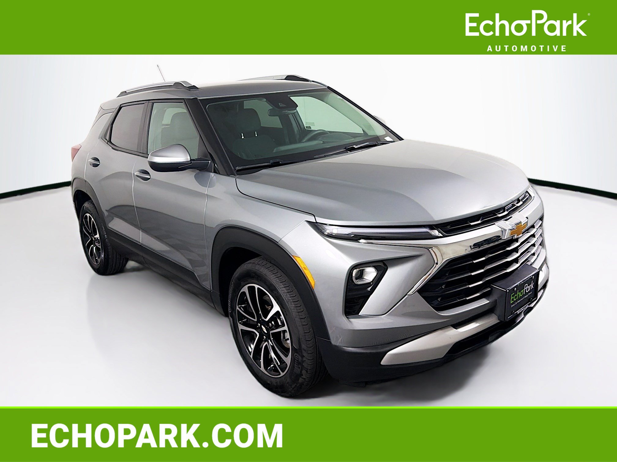Used 2025 Chevrolet TrailBlazer LT FWD image 1