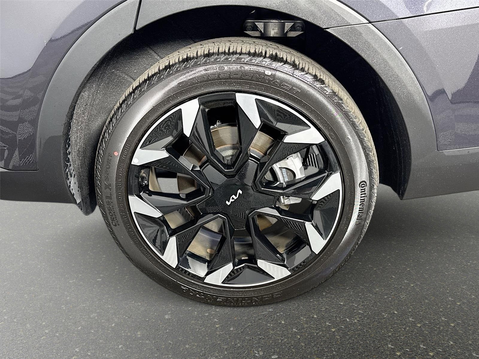 Certified 2025 Kia Sorento EX FWD image 32