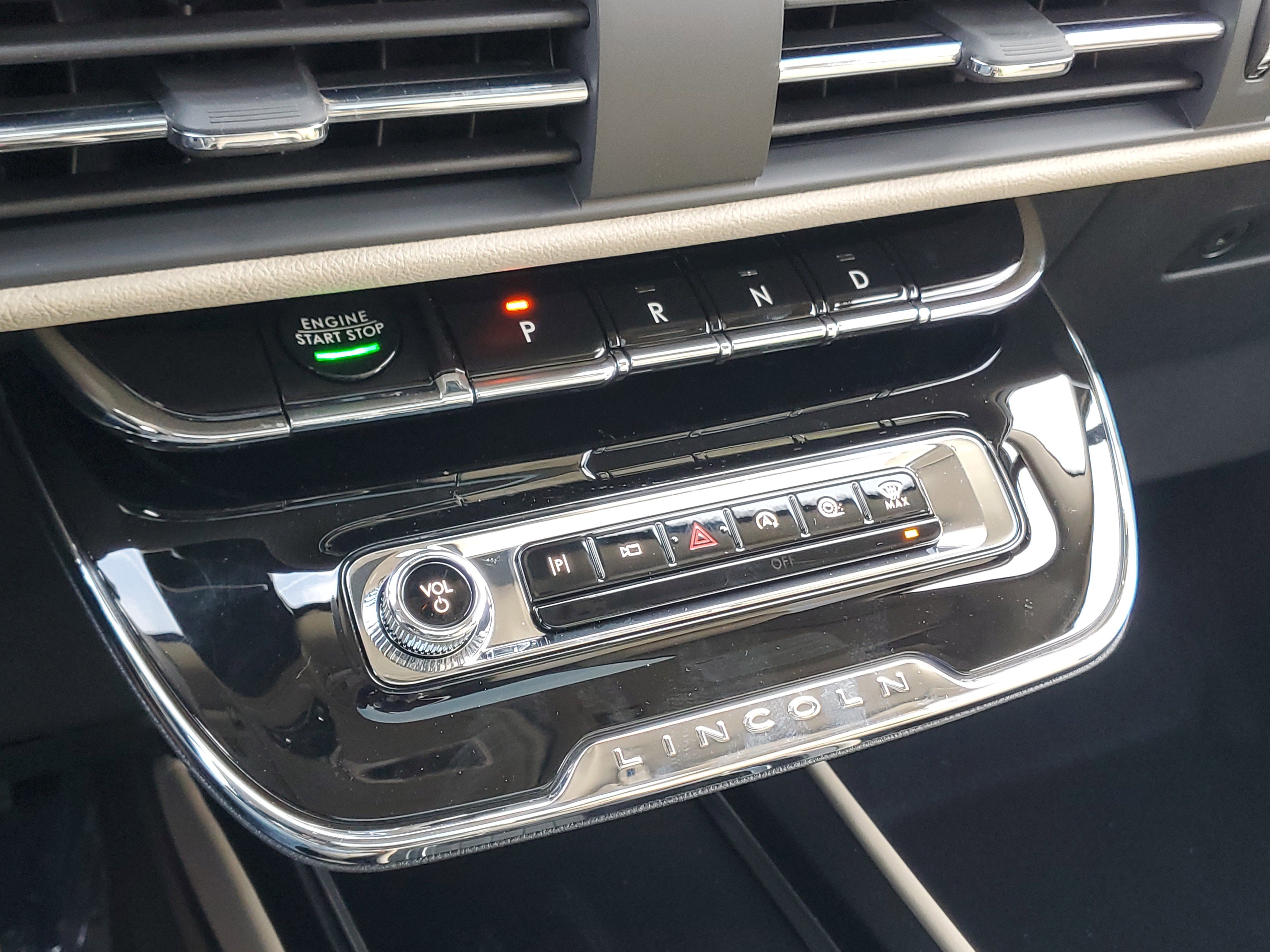 New 2026 Lincoln Corsair Reserve w/ Jet Appearance Package image 22